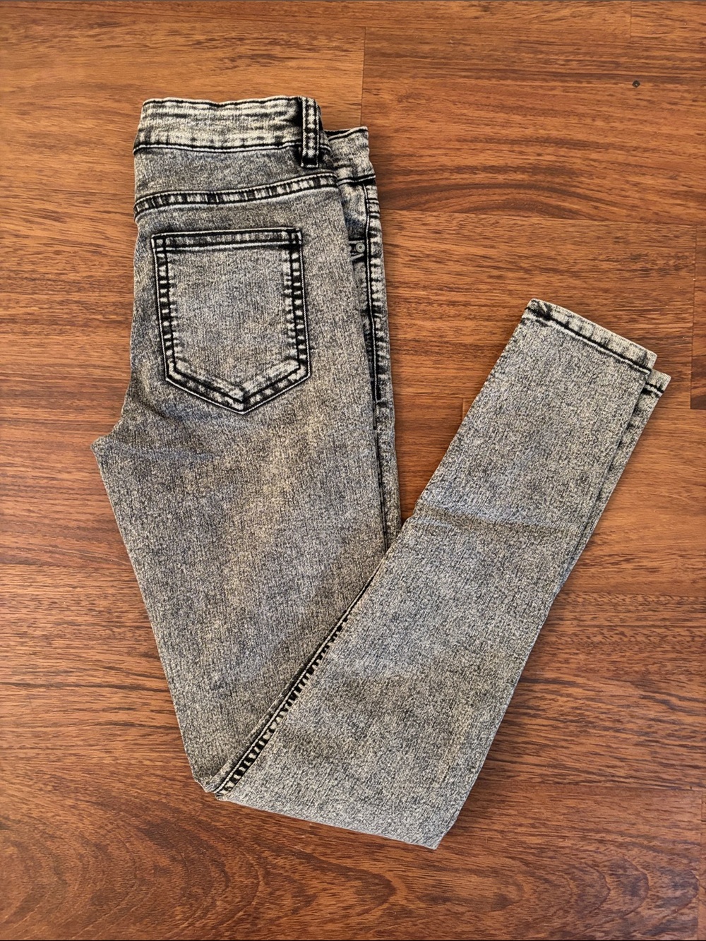 H&M Women's Black and Gray Acid Wash Skinny Jeans